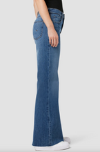 Load image into Gallery viewer, Hudson Jodie High-Rise Flare Jean
