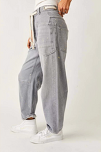 Load image into Gallery viewer, Free People Moxie Low Slung Pull-On Barrel Jean
